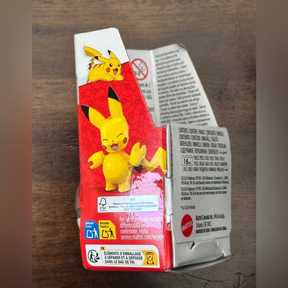 Mega Pokémon Poké Ball Toy Pikachu - Picture 2 of 4